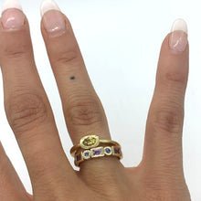 Load image into Gallery viewer, Five Stone Sapphire Band