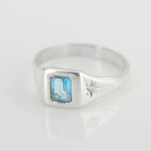 Load image into Gallery viewer, Delphi Signet