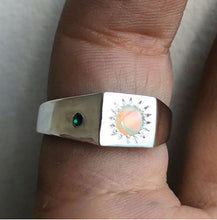 Load image into Gallery viewer, Opal Sun Ring
