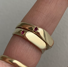 Load image into Gallery viewer, Soft Signet with Rubies